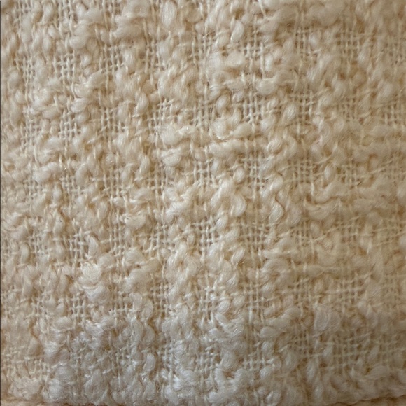 CHANEL Ivory Tweed Coat with Vibrant Trim - Picture 5 of 17